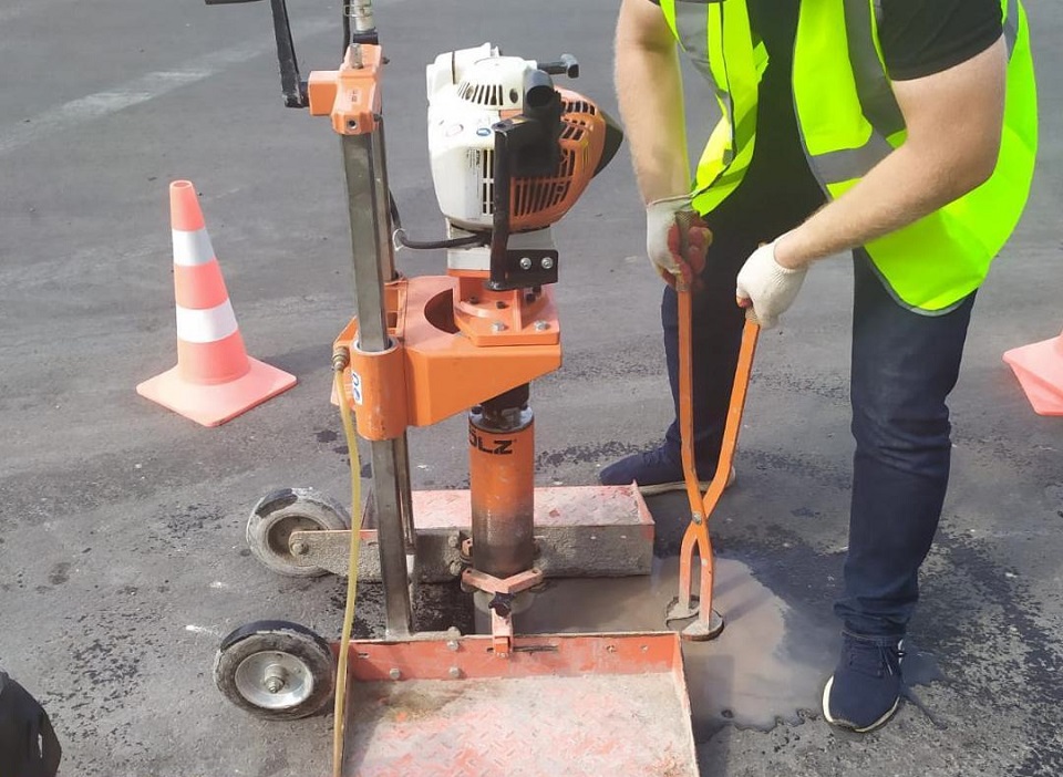 yvjF2 2 CM