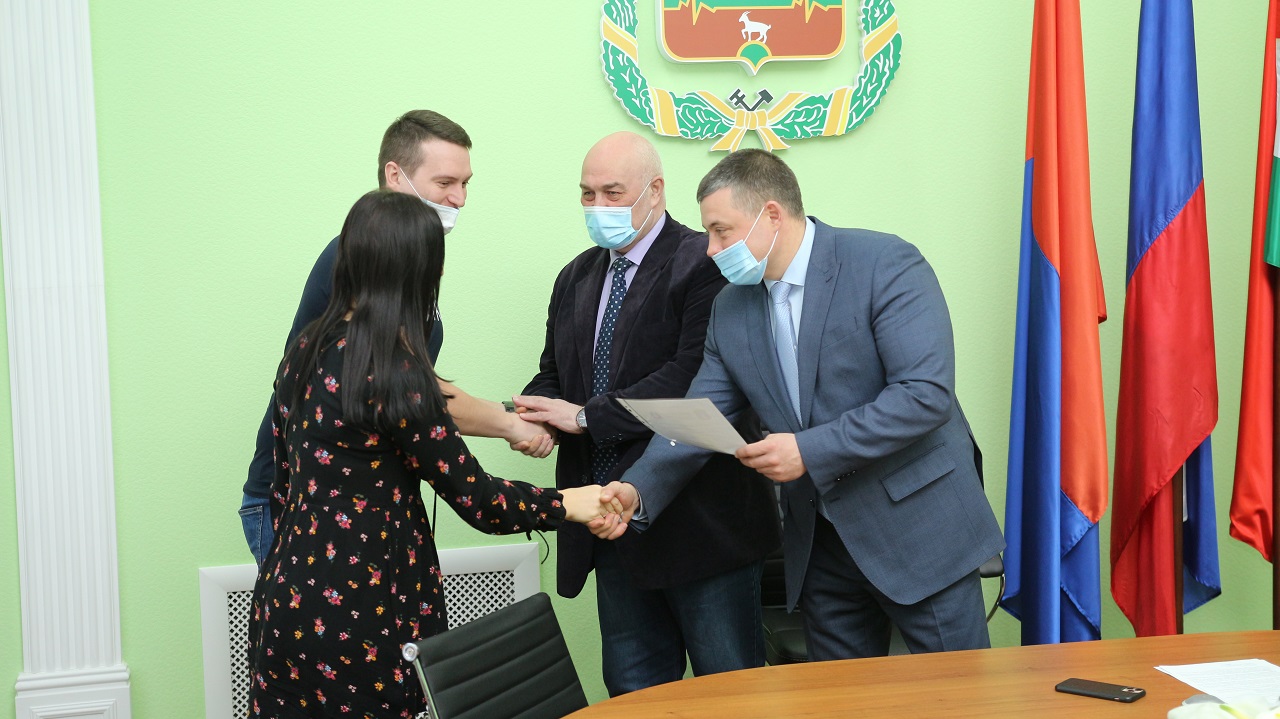 molodezh zhilye