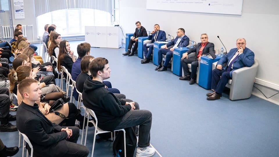 photo 5438168104661276106 y